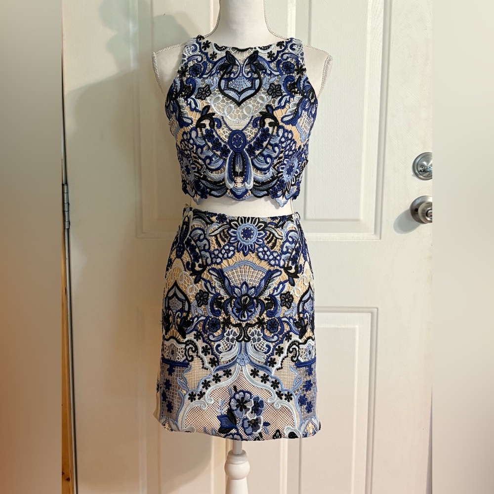 Jovani Two-Piece Short Prom and Cocktail Dress size 4